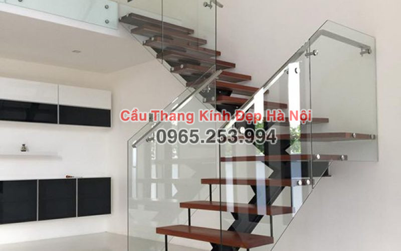 Cầu thang đẹp Hà Nội Đơn vị chuyên thiết kế thi công cầu thang kính không chân giá rẻ tại Quận Nam Từ Liêm theo yêu cầu khách - 0965.253.994
